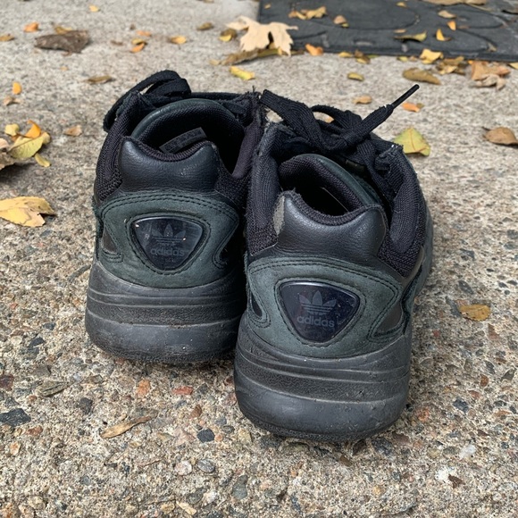 Adidas falcons in black :) - Picture 4 of 5